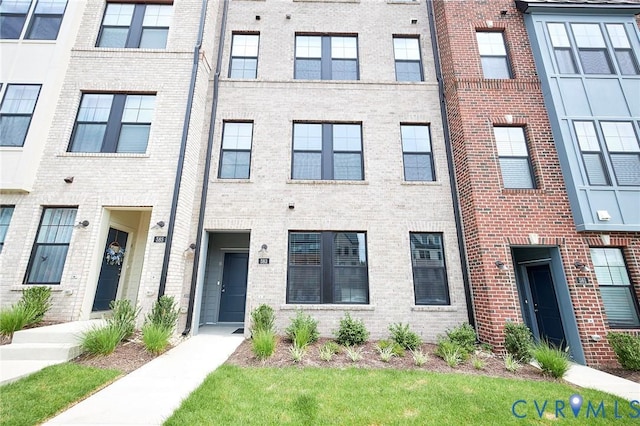 583 Hazel Pl Unit B, Glen Allen, VA 23233 - photo 1