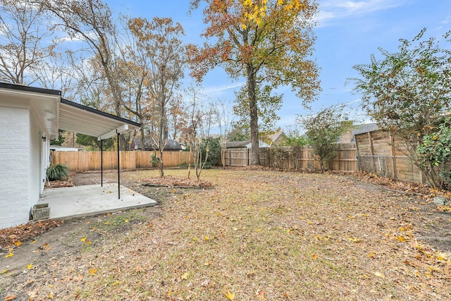 view of yard with a patio