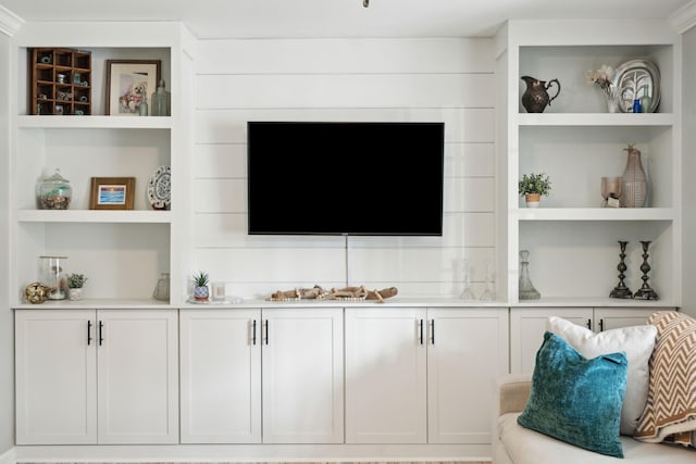 interior details featuring built in shelves