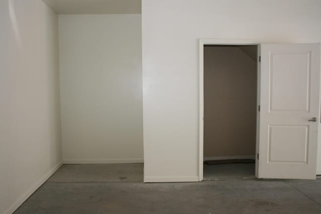 1755 Central Park Rd Unit 9103, Charleston, SC 29412 - unfurnished bedroom featuring baseboards and a closet