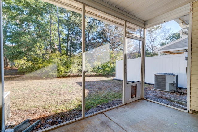 view of sunroom / solarium