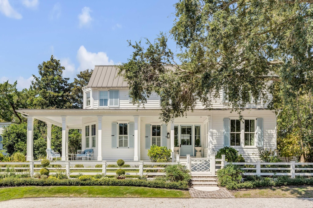 exterior space with a porch