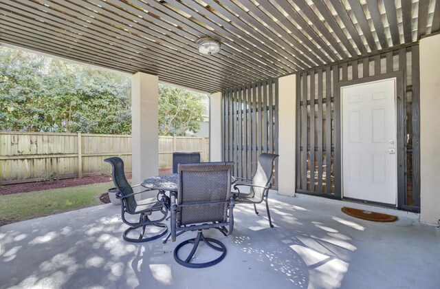 828 Bridge Point Cir, Mount Pleasant, SC 29464 - view of patio / terrace with outdoor dining area