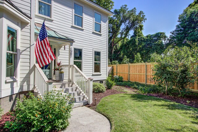 1081 Groves Manor Ct, Mount Pleasant, SC 29464 - view of exterior entry with crawl space