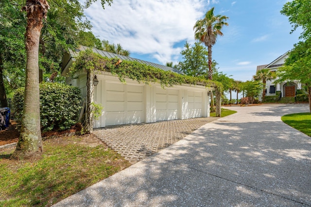 104 Beach St, Mount Pleasant, SC 29464 - view of detached garage