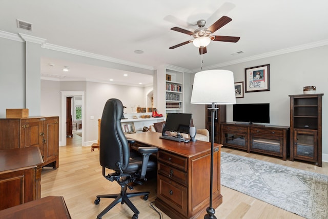 office featuring light wood finished floors, a ceiling fan, ornamental molding, baseboards, and recessed lighting