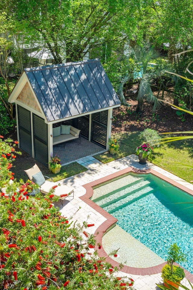 view of outdoor pool