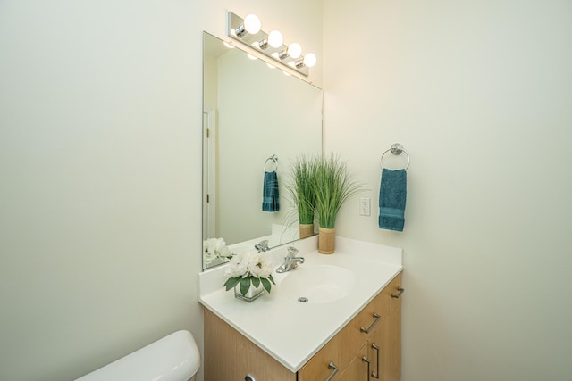 401 S Elgin Ct Unit 401, Charleston, SC 29414 - bathroom with vanity and toilet