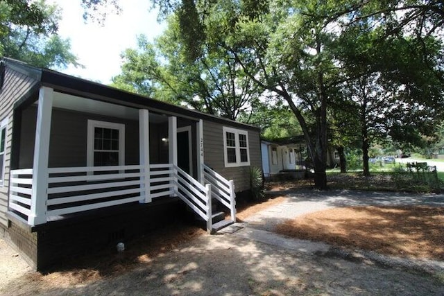 view of front of house featuring a porch