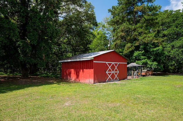 225 Baxter Ln, Walterboro, SC 29488 - view of outdoor structure featuring an outdoor structure and a view of trees