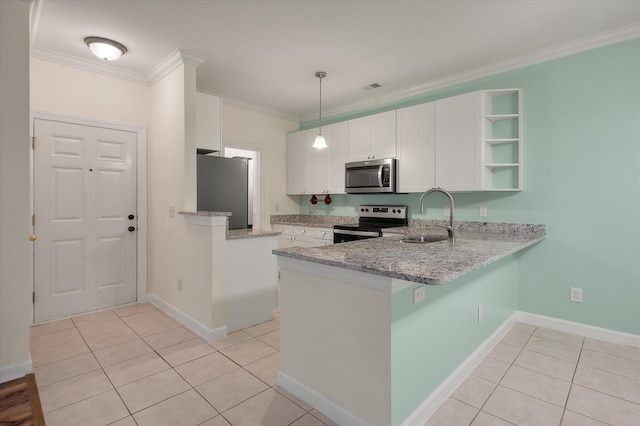 115 Golfview Ln, Summerville, SC 29485 - kitchen featuring appliances with stainless steel finishes, a sink, a peninsula, white cabinetry, and light stone counters
