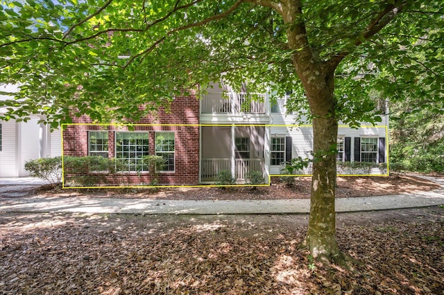 115 Golfview Ln, Summerville, SC 29485 - back of property featuring brick siding and a balcony