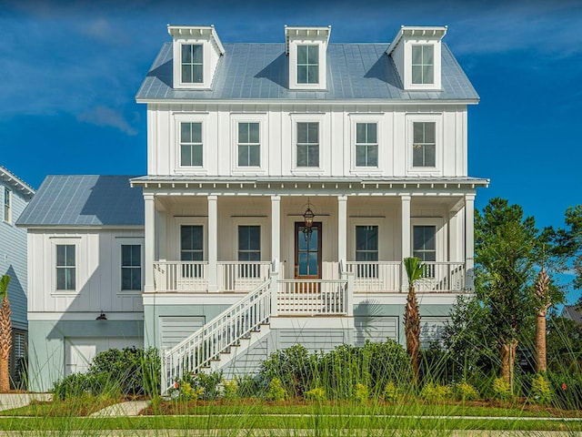 view of front facade featuring covered porch