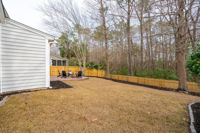 view of yard with a patio area