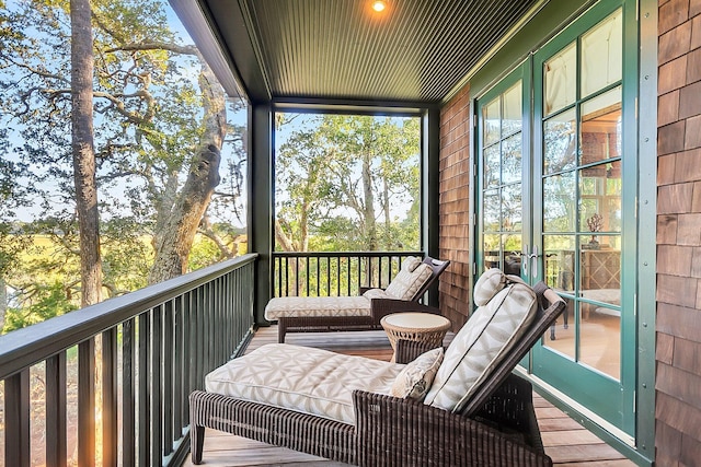 view of sunroom / solarium