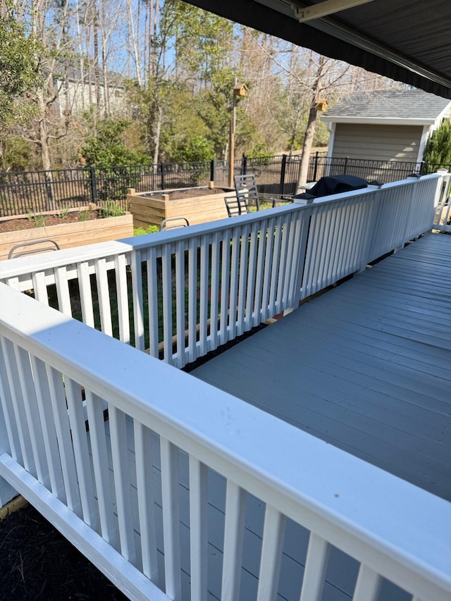 deck with fence