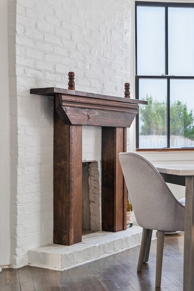 interior details with wood finished floors