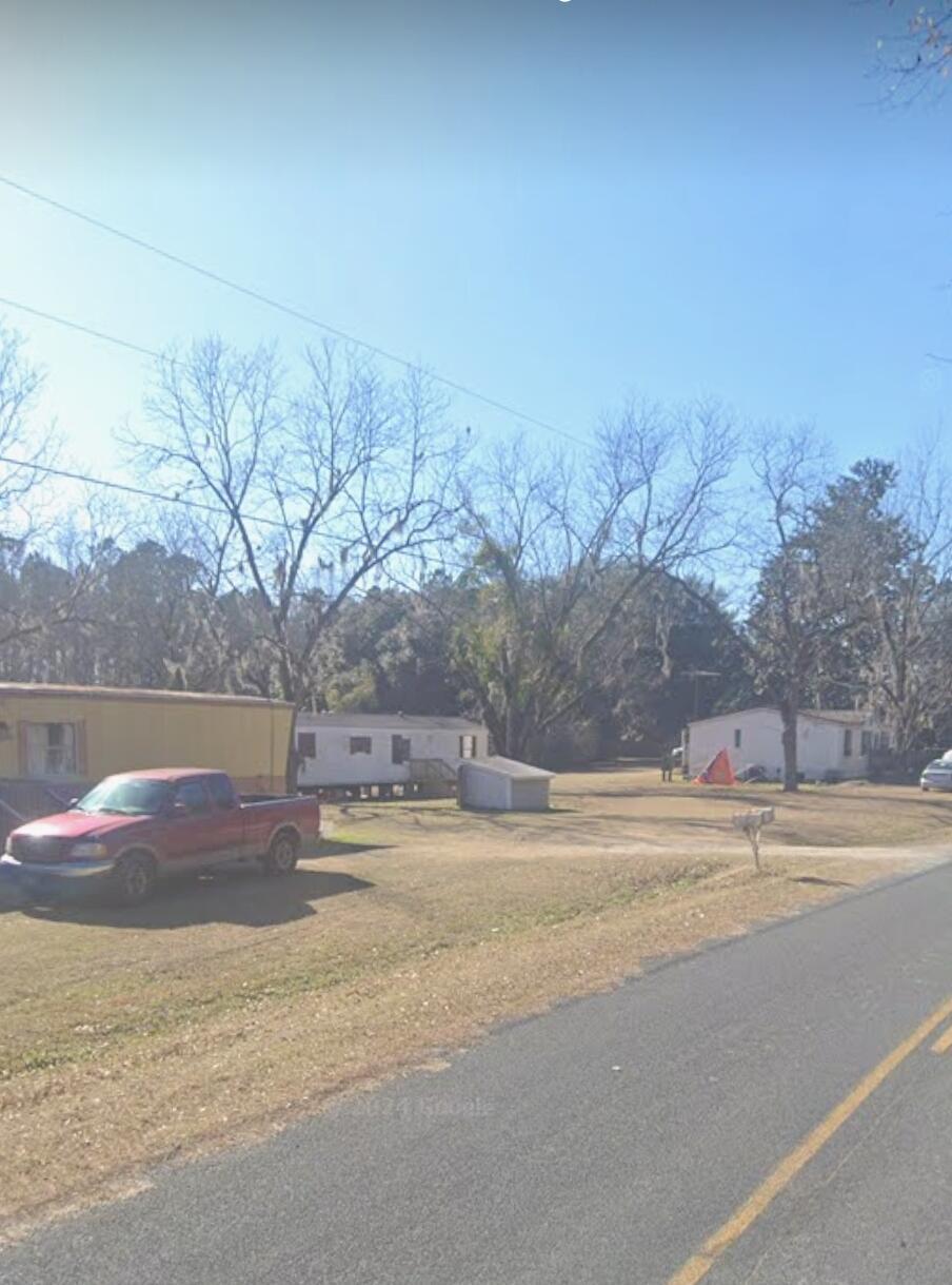 1135 Springwood Rd, Pineville, SC 29468