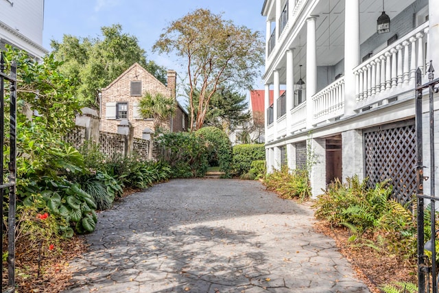 52 Hasell St, Charleston, SC 29401 - view of surrounding community