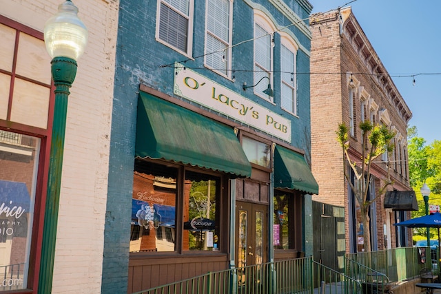 view of building exterior