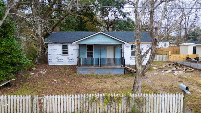 view of front facade featuring a porch