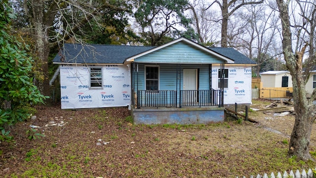 view of front of property with a porch