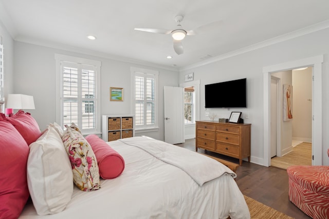 137 Bratton Cir, Mount Pleasant, SC 29464 - bedroom with ornamental molding, wood finished floors, recessed lighting, baseboards, and ceiling fan