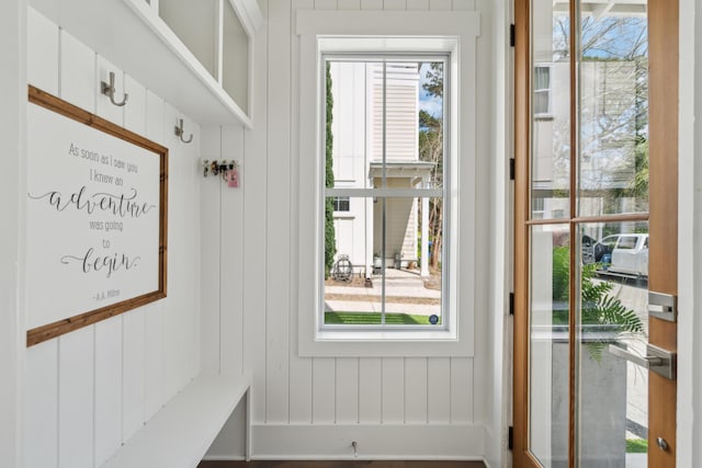 137 Bratton Cir, Mount Pleasant, SC 29464 - mudroom featuring plenty of natural light