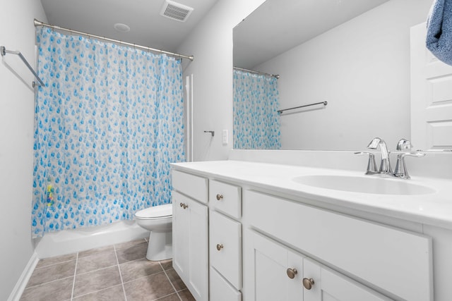 full bathroom featuring vanity, visible vents, tile patterned flooring, curtained shower, and toilet