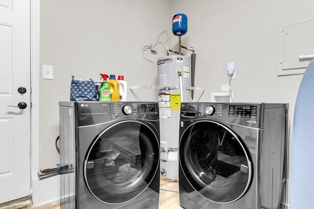 334 Water Oak Dr, Goose Creek, SC 29445 - laundry area featuring separate washer and dryer and water heater