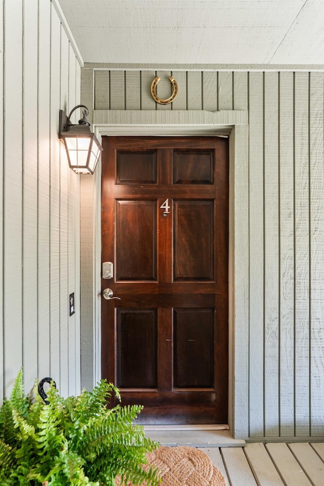 view of entrance to property