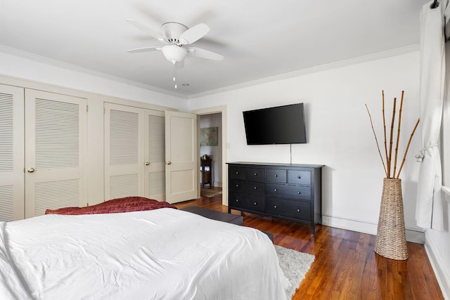 bedroom with ceiling fan, ornamental molding, and dark hardwood / wood-style flooring