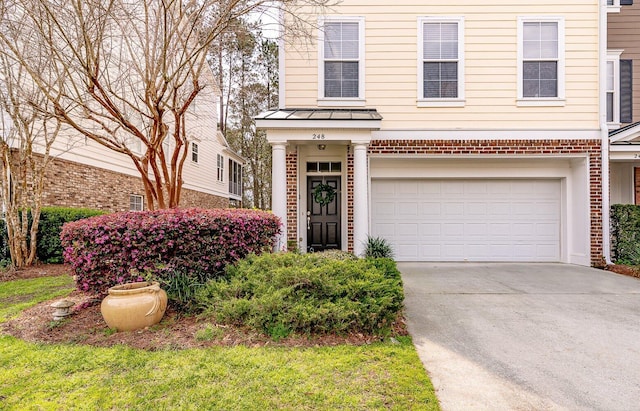 view of front of house featuring a garage