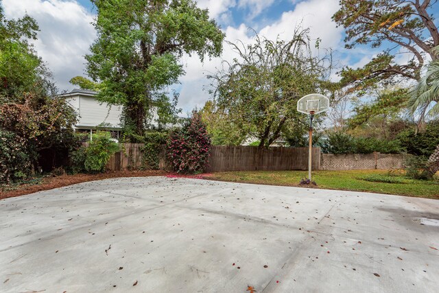 view of patio / terrace featuring basketball court