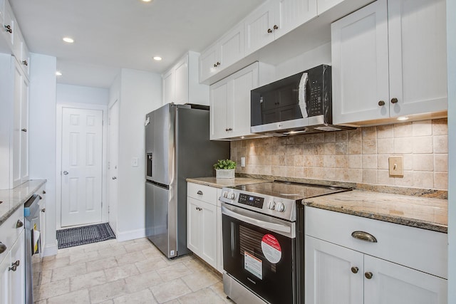 2334 Treescape Dr Unit 2006, Charleston, SC 29414 - kitchen with stainless steel appliances, white cabinetry, decorative backsplash, light stone counters, and recessed lighting