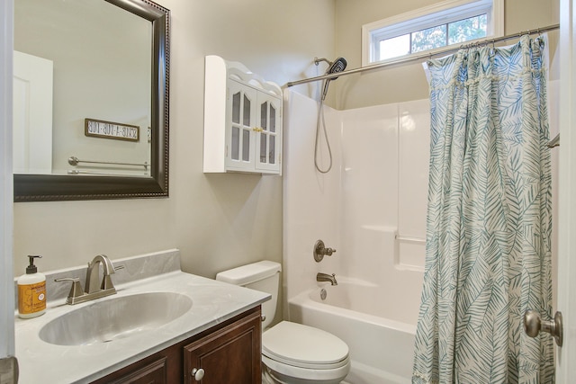 1129 Plantation Overlook Dr, Moncks Corner, SC 29461 - full bath with shower / bath combination with curtain and vanity