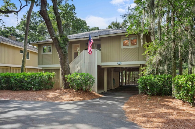 view of front of house featuring a carport