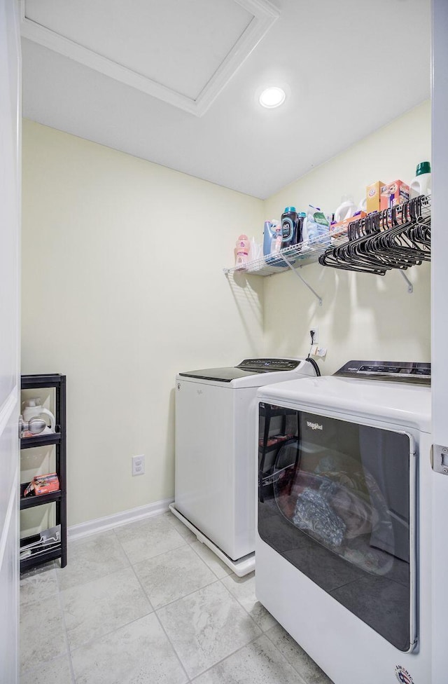 493 Spanish Wells Rd, Summerville, SC 29486 - laundry room featuring washing machine and clothes dryer and recessed lighting