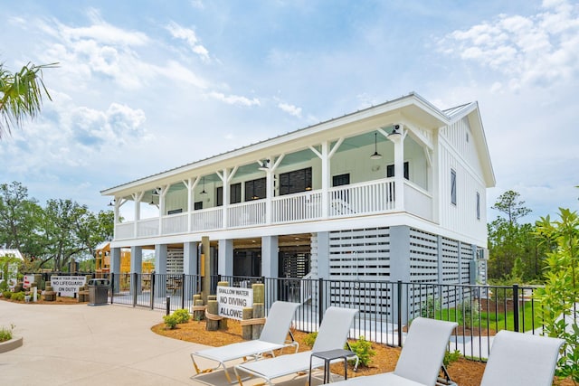 view of front of house with a porch