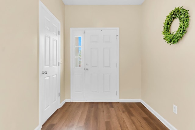 252 Island Green Rd, Goose Creek, SC 29445 - entrance foyer featuring baseboards and dark wood-type flooring