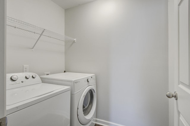 491 Fox Sparrow Ct, Summerville, SC 29486 - laundry room with laundry area and washer and clothes dryer