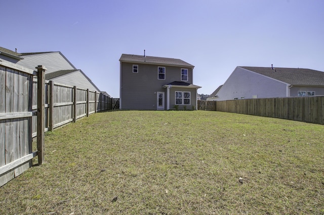 491 Fox Sparrow Ct, Summerville, SC 29486 - back of property featuring a fenced backyard and a lawn