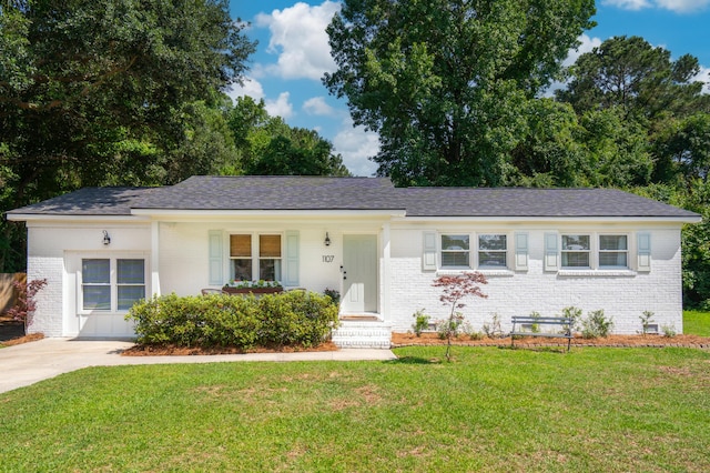 1107 S Shadow Dr, Mount Pleasant, SC 29464 - single story home with brick siding and a front yard