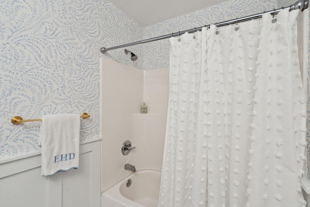 1107 S Shadow Dr, Mount Pleasant, SC 29464 - full bath with wallpapered walls and shower / tub combo with curtain