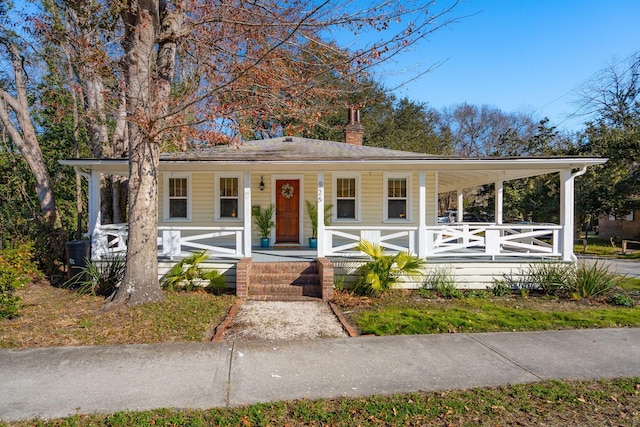 view of front of house featuring a porch