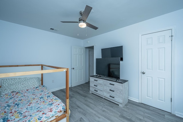 133 Marion Rd, Summerville, SC 29486 - bedroom with light wood finished floors, baseboards, visible vents, and a ceiling fan