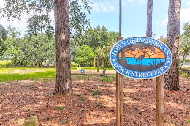 1514 Patterson Ave, Charleston, SC 29412 - view of property's community featuring view of wooded area