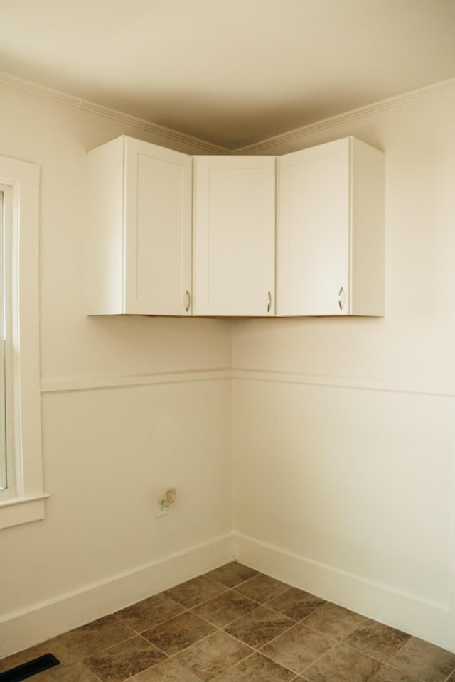 317 Bay St, Walterboro, SC 29488 - laundry area featuring crown molding