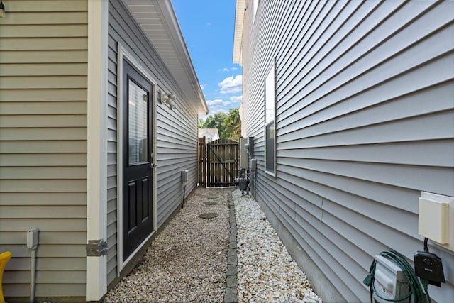 1199 Landau Ln, Mount Pleasant, SC 29466 - view of side of home featuring a gate