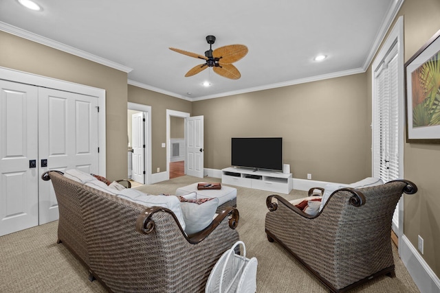 living room with visible vents, ornamental molding, recessed lighting, carpet floors, and baseboards